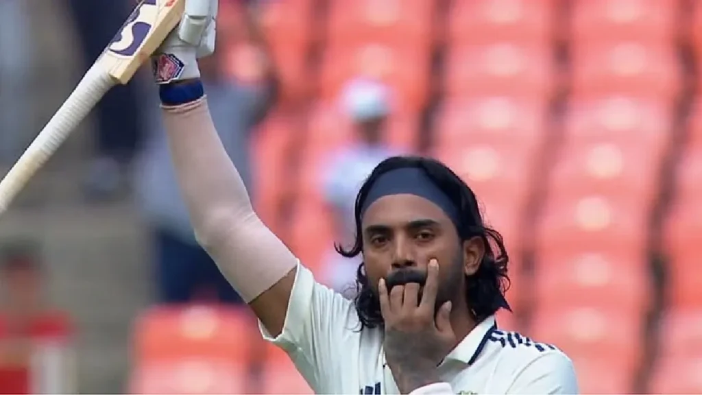 Rahul's Reaction to Dhoni Watching Ranchi ODI 1 K.L. Rahul